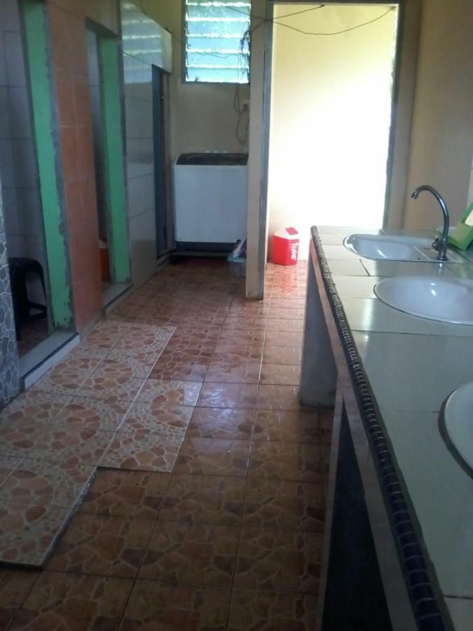 Mulu D Cave Homestay Zewnętrze zdjęcie