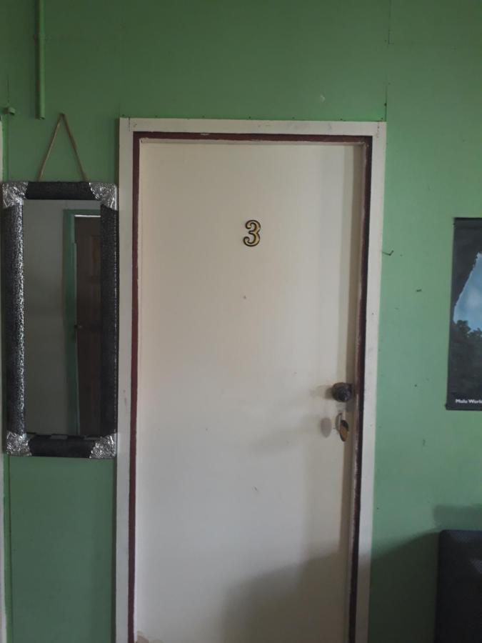 Mulu D Cave Homestay Zewnętrze zdjęcie
